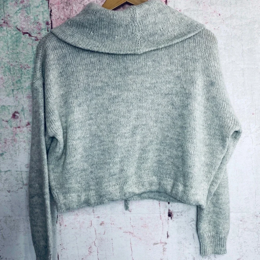 H&M Grey Alpaca Wool Blend Cowl Neck Cropped‎ Knit Sweater Small 0233852 0